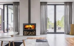 Poêle à Bois étanche SUPRA Larry Sur Bûcher 8,5 KW 10 Poêle à Bois étanche SUPRA Larry Sur Bûcher 8,5 KW -MODERNA Soldes Magasin scene supra2